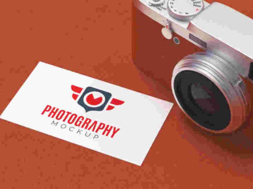 適合攝影機(jī)構(gòu)、婚紗攝影、攝影工作室的名片logo樣機(jī)素材，帶相機(jī)ps樣機(jī)場(chǎng)景